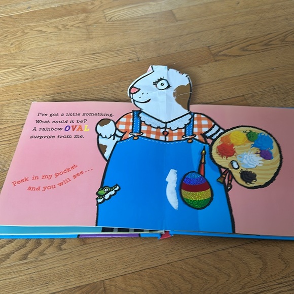 Pop Up Book Peek in My Pocket. - Picture 8 of 11